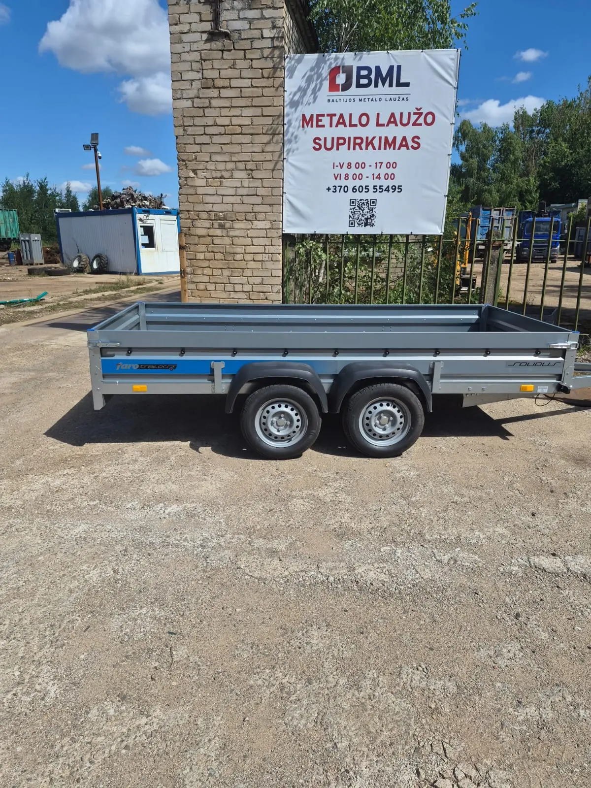 BML automobilio priekaba metalo atvežimui aikštelėje Panevėžyje